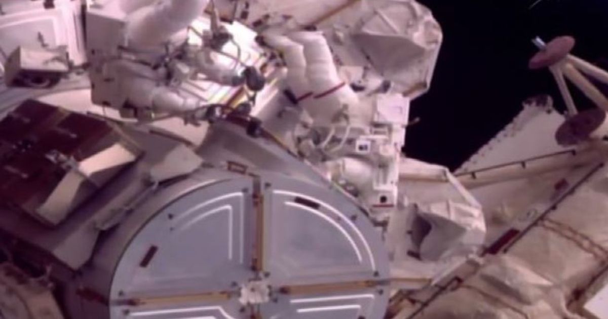 Passeggiata spaziale numero 200 sulla Stazione Internazionale