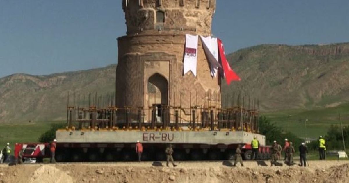 Turchia, spettacolare trasloco del mausoleo minacciato dalla diga