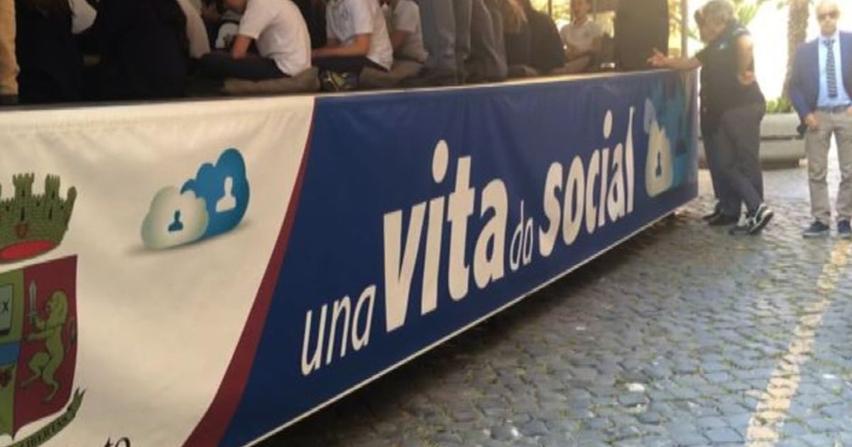 Vita da social, campagna della polizia in scuole ebraiche a Roma