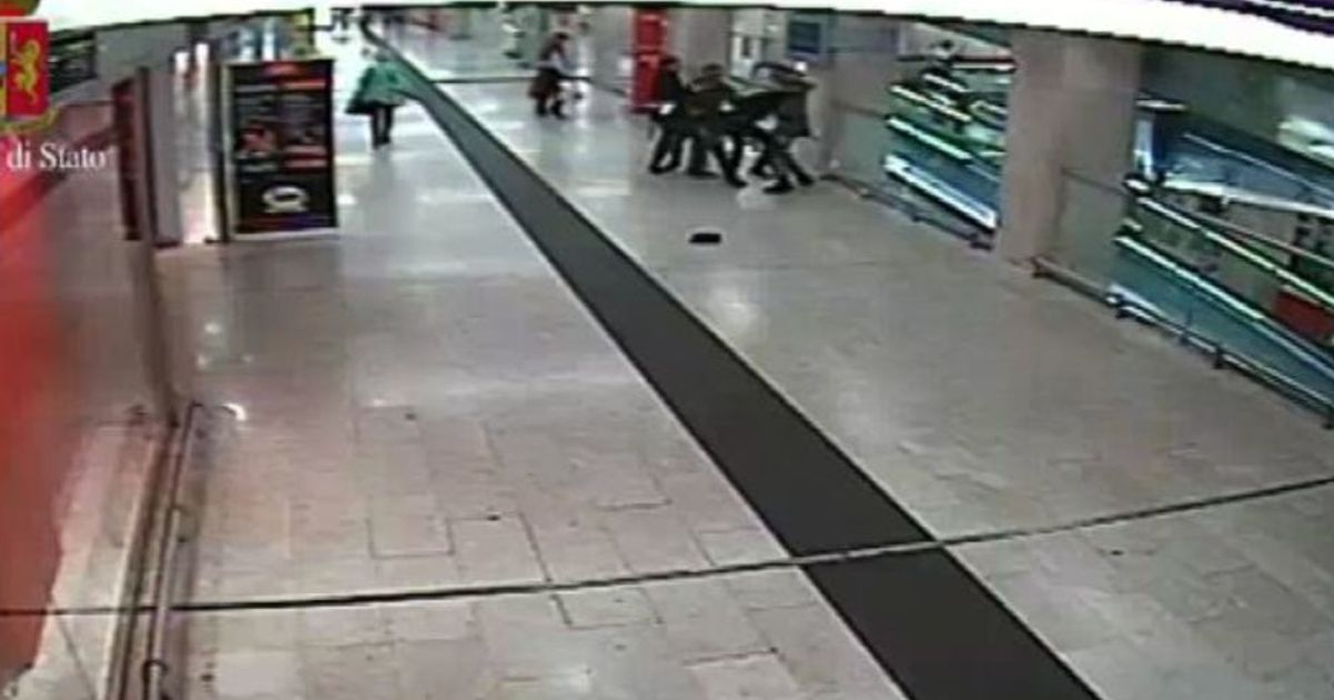 Il video dell’aggressione alla stazione Centrale di Milano
