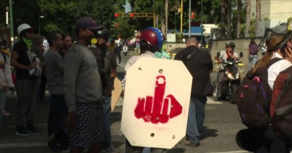 Ancora scontri a Caracas dopo sanzioni Usa alla Corte Suprema