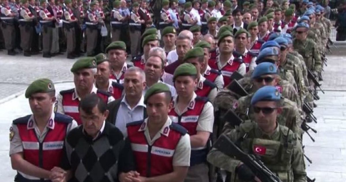 Turchia, al via il processo ai presunti golpisti: 221 alla sbarra