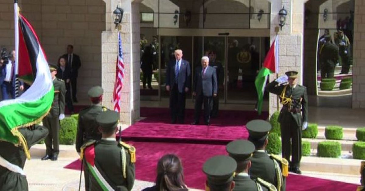 M.O., Donald Trump accolto da Abu Mazen a Betlemme