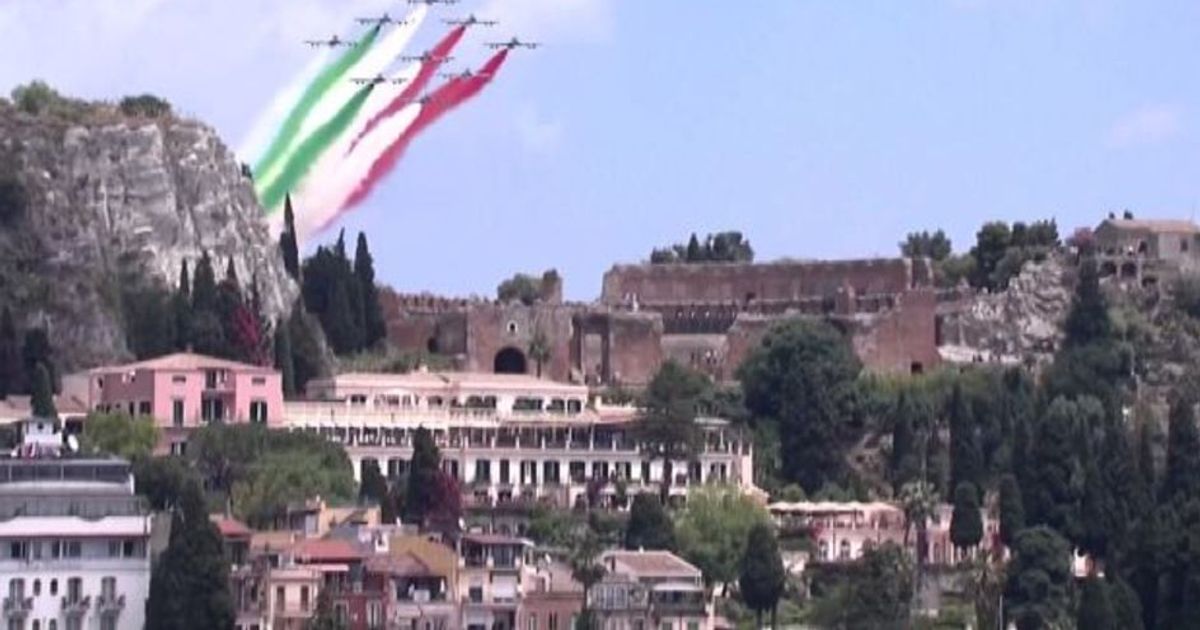 G7, nel cielo di Taormina le coreografie delle Frecce tricolori