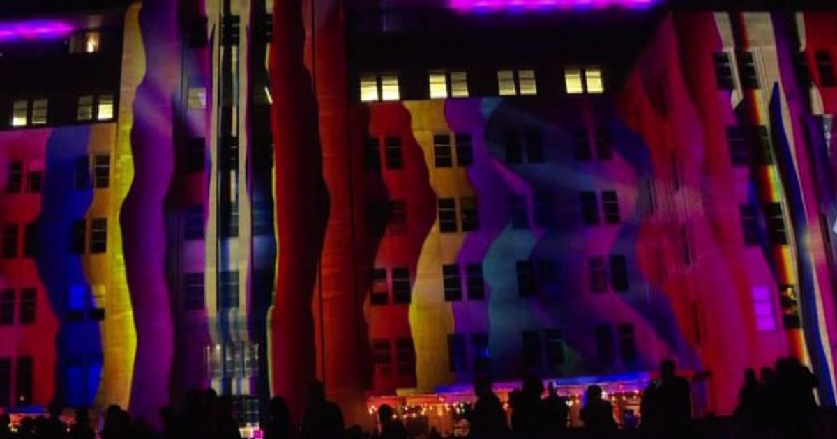 Magie di luce e colori in Australia, è il “Vivid Sydney”