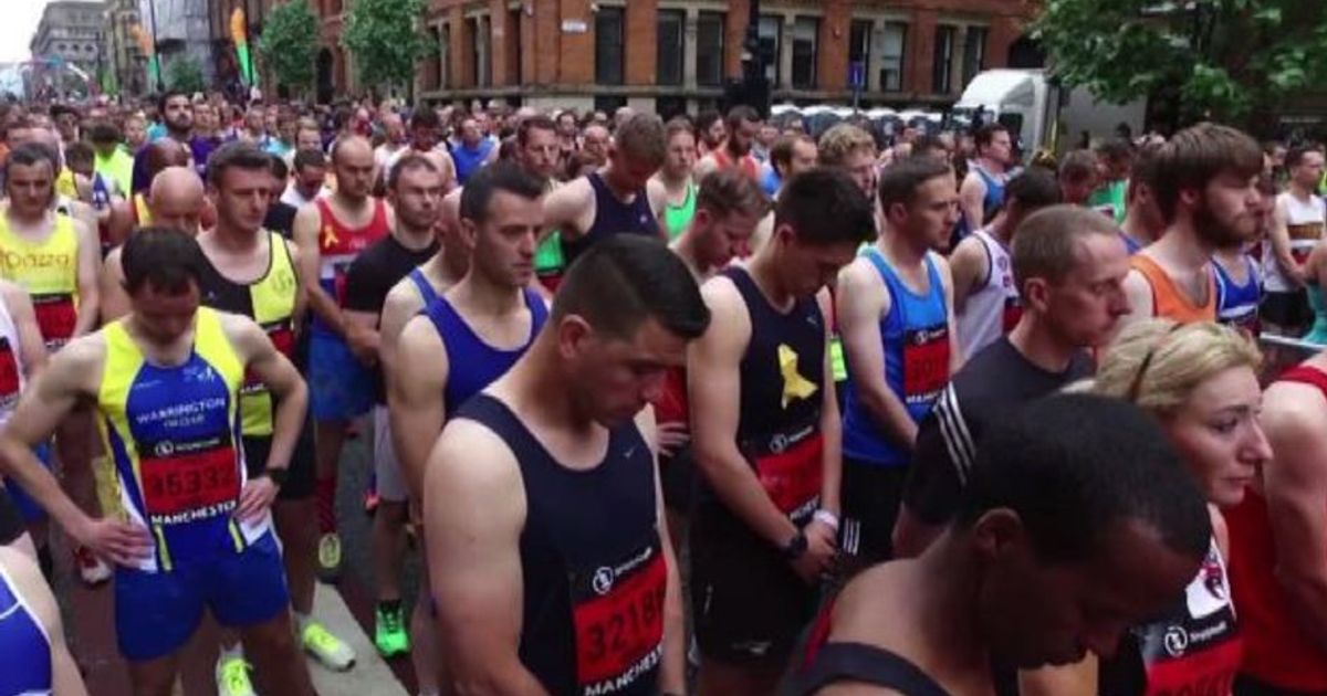 Gb, la maratona a Manchester: “Uniti contro i terroristi”