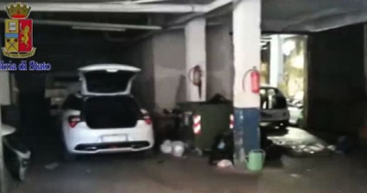 Riciclavano auto rubate a Centocelle: quattro fermati a Roma
