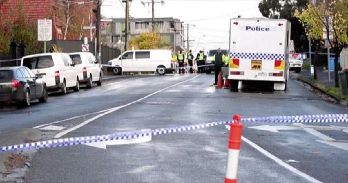 Melbourne, sequestra una donna, spara a un uomo: ucciso da agenti