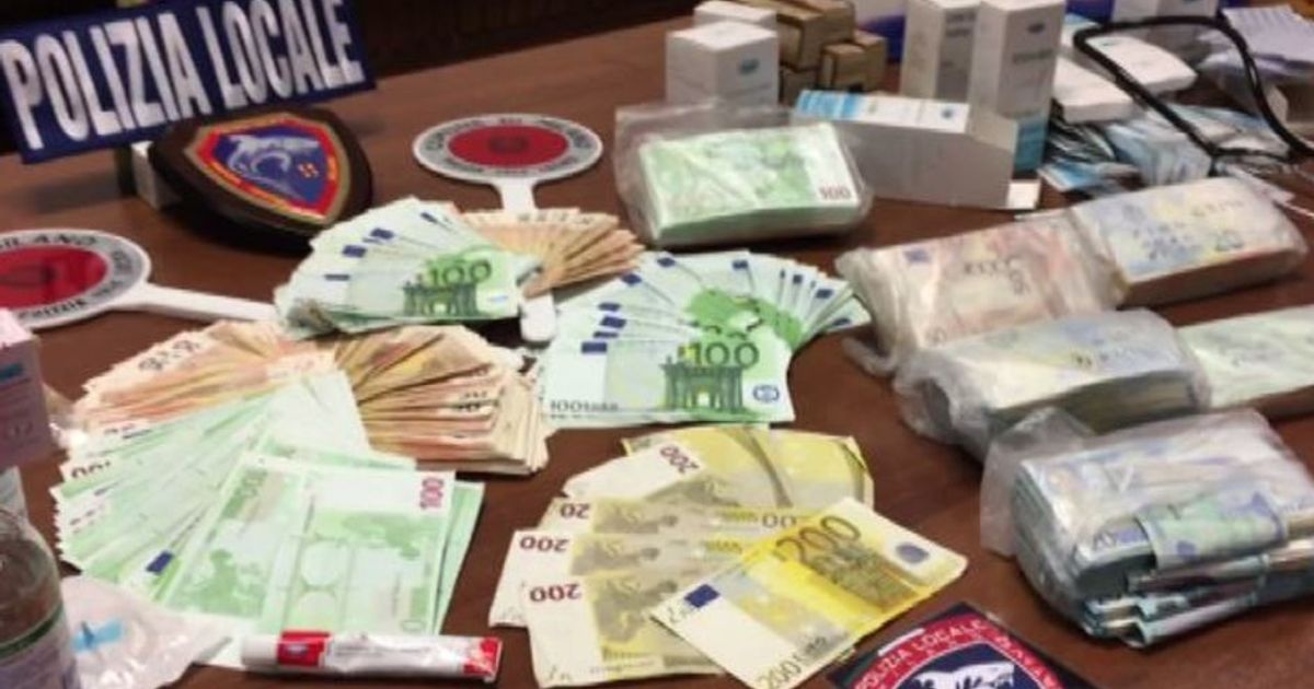 Sequestrati 30mila farmaci cinesi in un’erboristeria a Milano