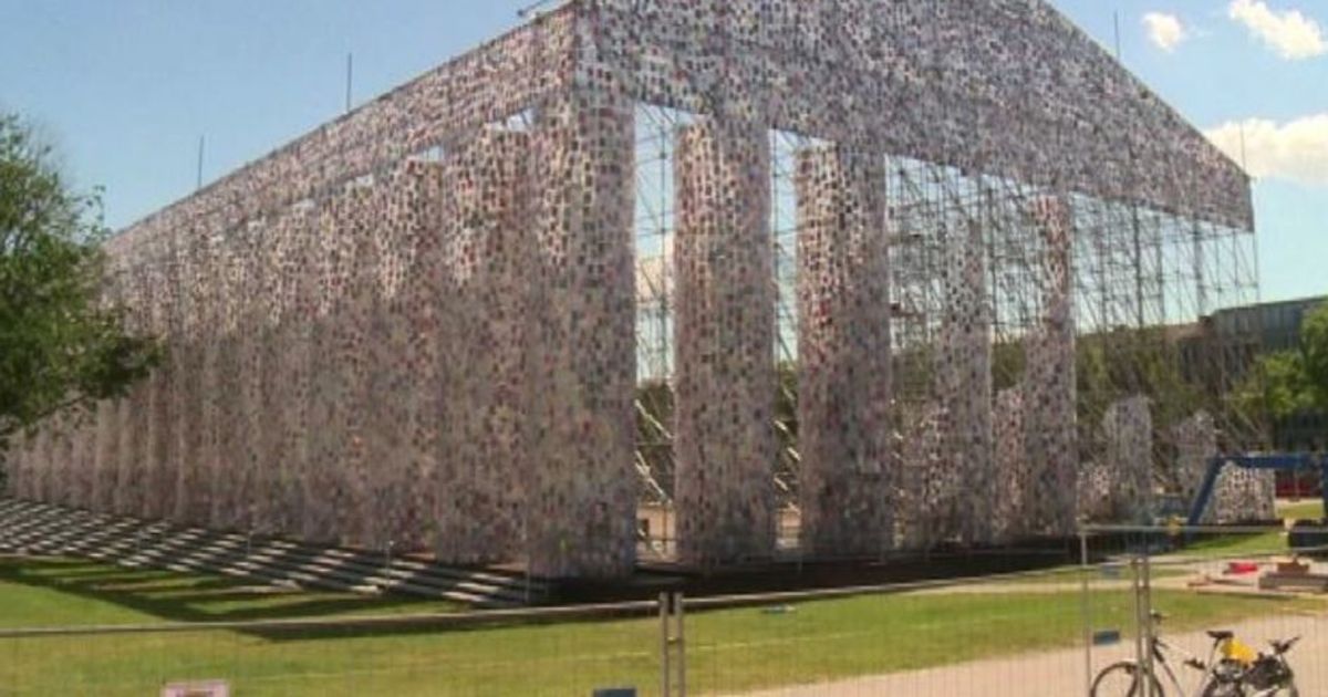 L’opera monumentale contro la censura: il Partenone di libri