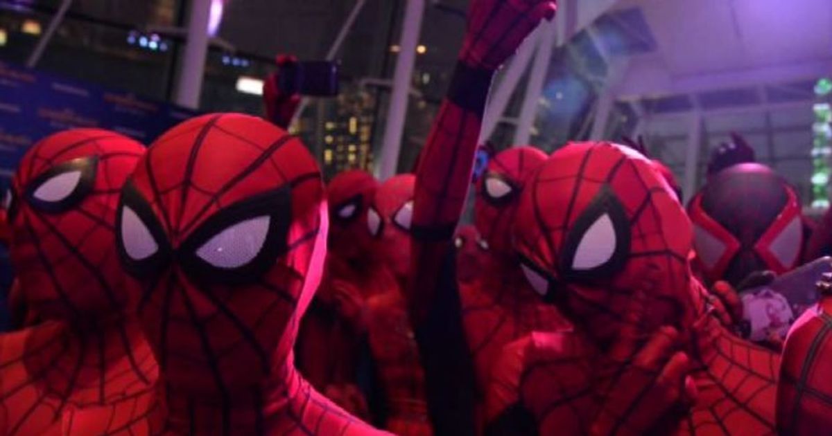 A Singapore “Spider-Man”, omaggio al super-eroe con Tom Holland