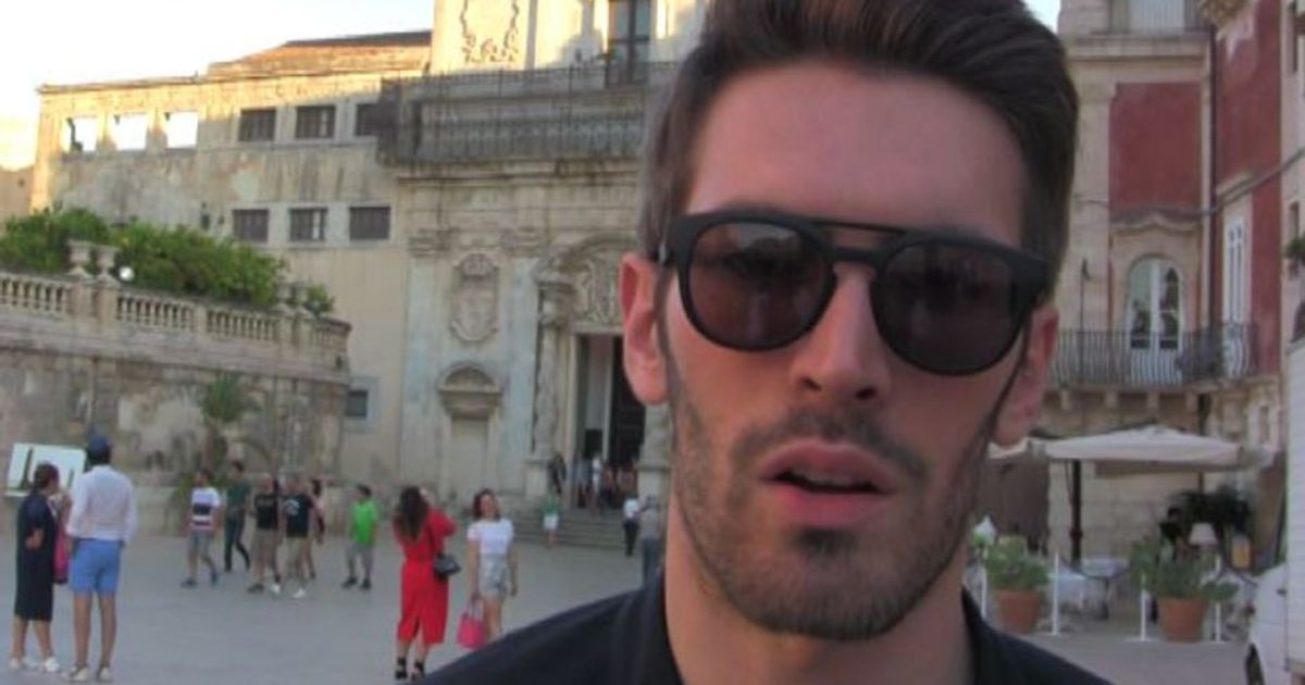 Giovanni Caccamo: “La mia musica contro il buio che ci circonda”