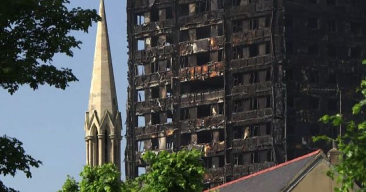 Londra, ci vorranno giorni per identificazioni a Grenfell Tower