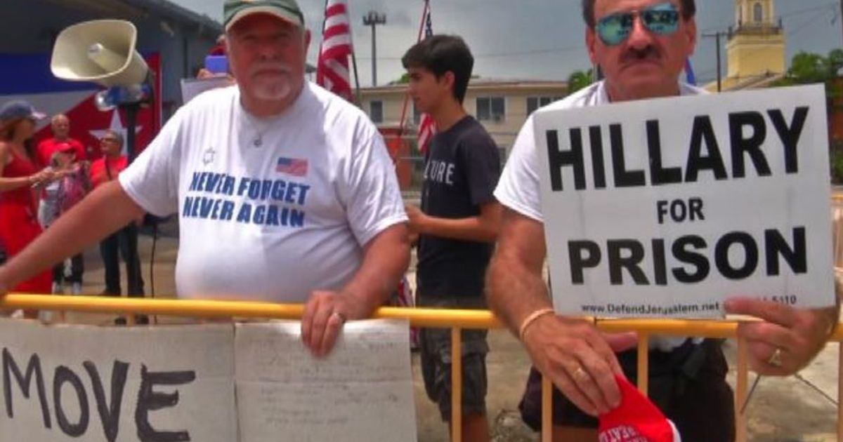 Miami, a Little Havana manifestazioni pro e contro Trump