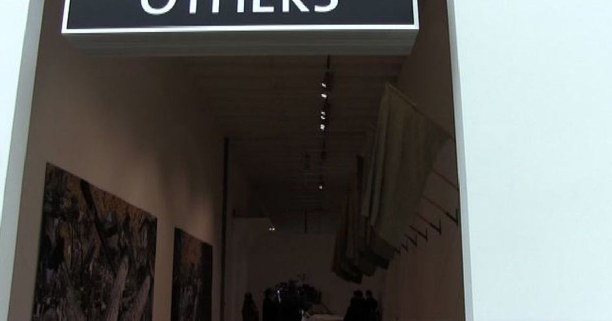 “La Terra Inquieta”: storie di migranti con gli occhi dell’arte