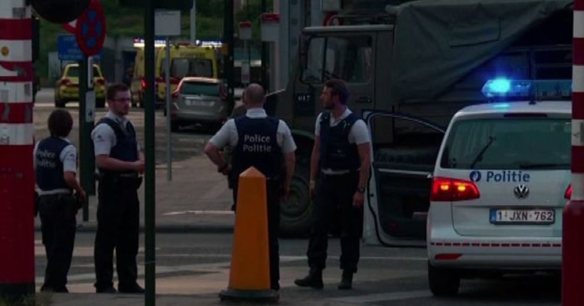 Fallito attentato a Bruxelles, sospetto terrorista ucciso