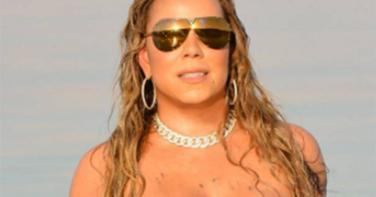Mariah Carey nel Mar Morto: una Bond Girl con l’audace costume leopardato