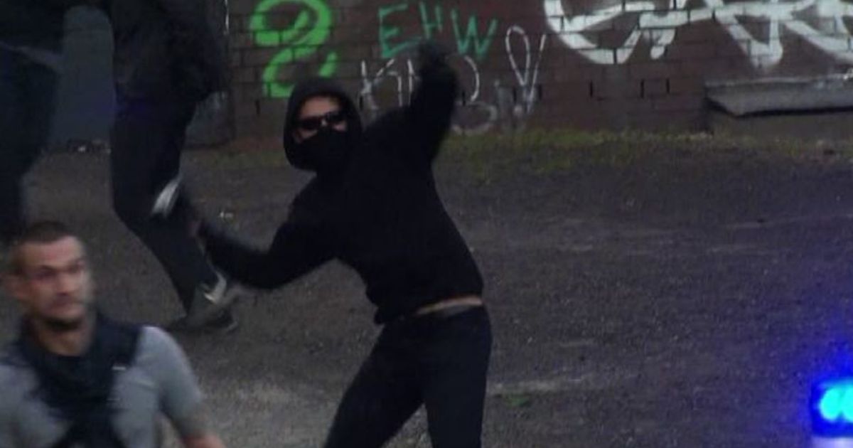 Amburgo, iniziate le discussioni del G20, fuori le proteste