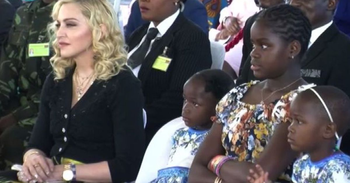 Madonna inaugura un ospedale pediatrico in Malawi