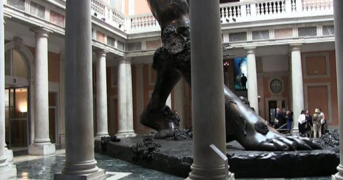 Hirst a Venezia, una mostra paradigma per i prossimi vent’anni