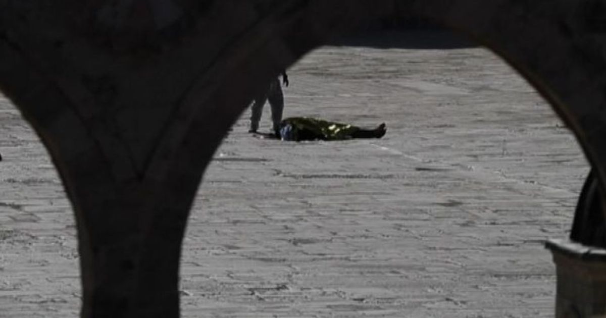 Attacco a Gerusalemme: morti due agenti, uccisi gli assalitori