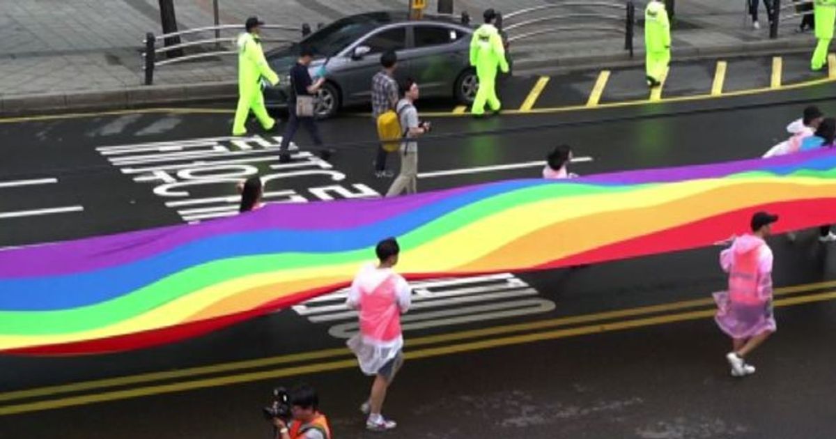 Seul festeggia il Gay Pride fra parate e proteste