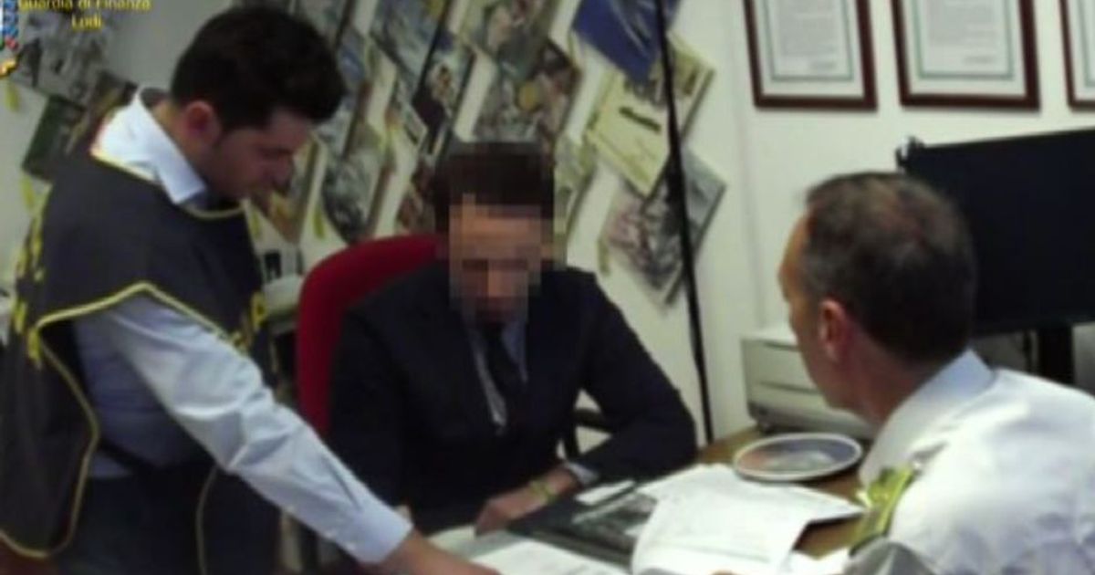 Lodi, 1.500 assenze in 5 anni: prof. fa l’avvocato in Calabria