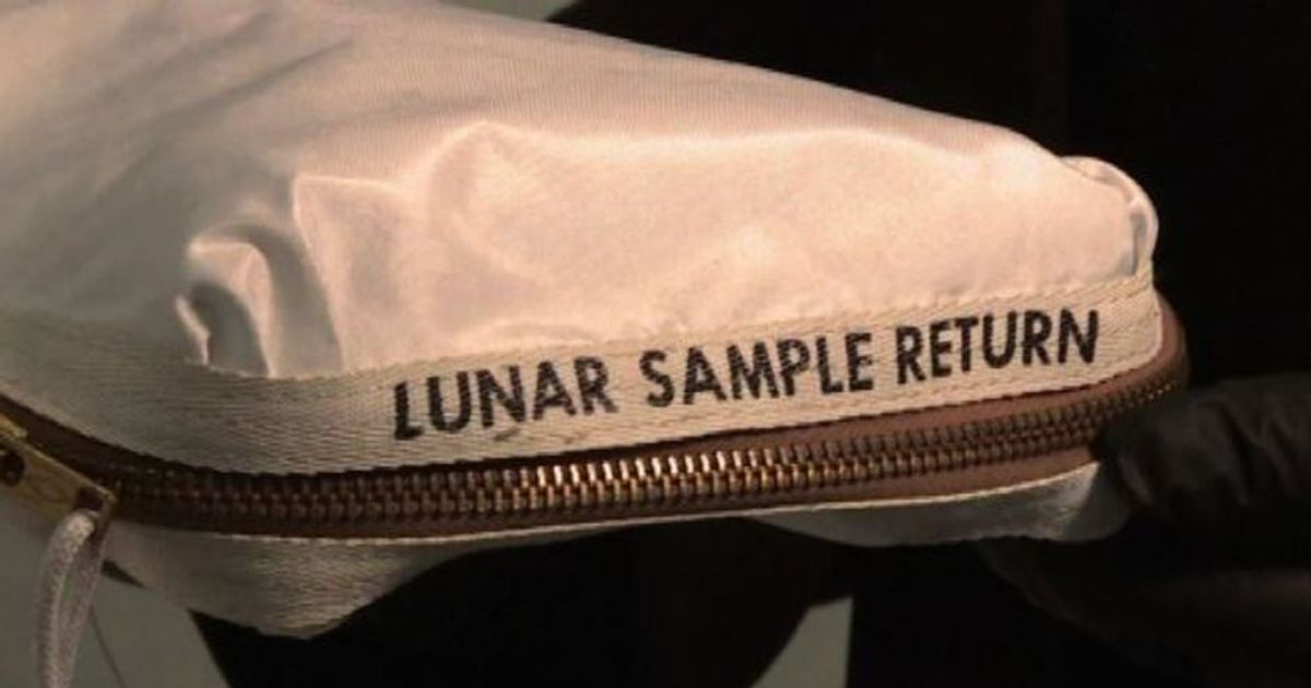 Spazio, all’asta la sacca per i campioni lunari dell’Apollo 11