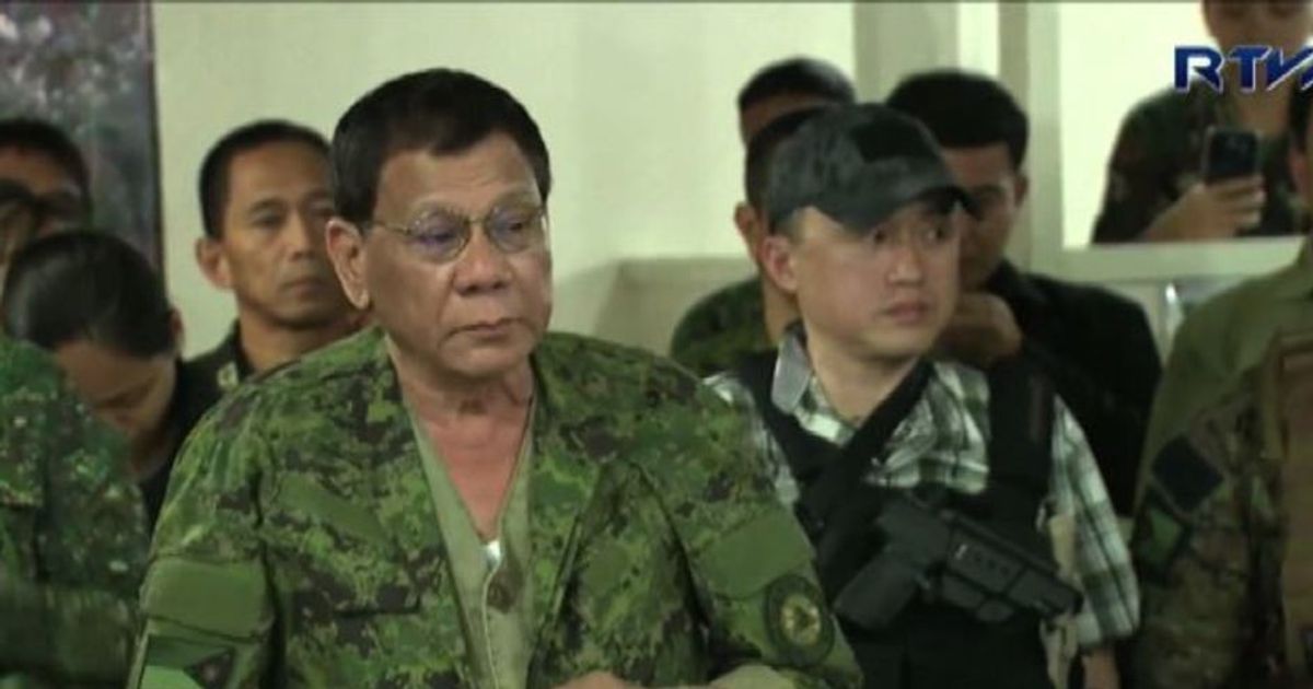 Filippine, prorogata la legge marziale. Opposizione protesta