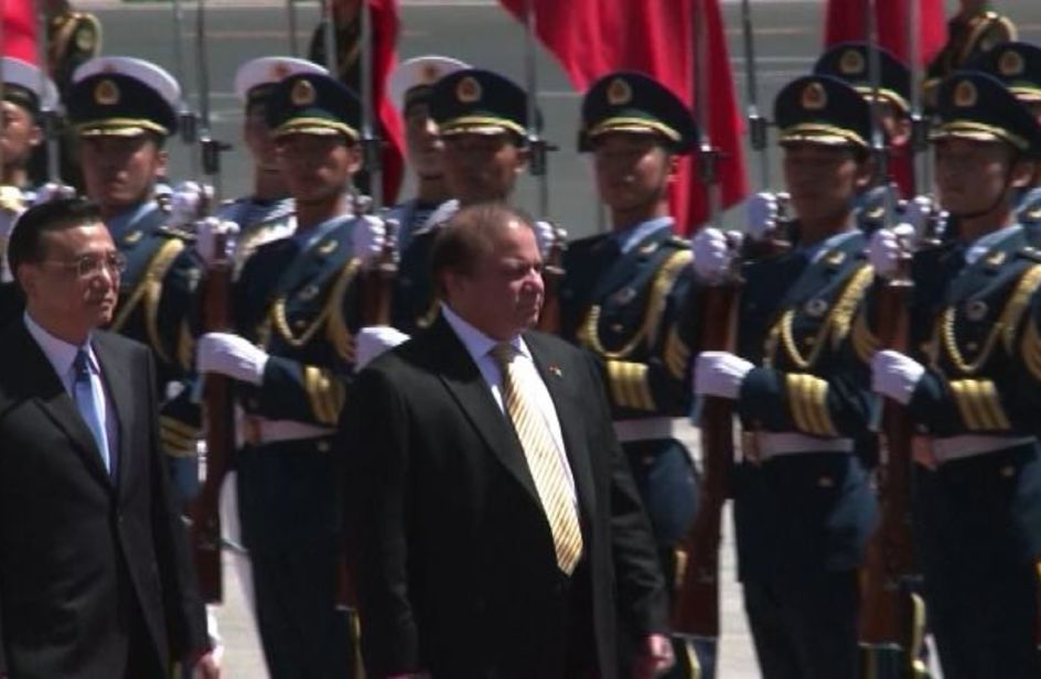 Pakistan, Corte Suprema chiede la destituzione del premier Sharif