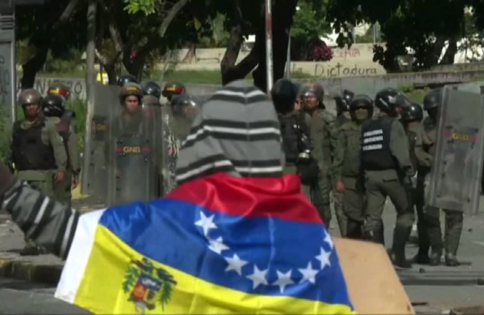 Venezuela, finesettimana ad alta tensione tra voto e proteste