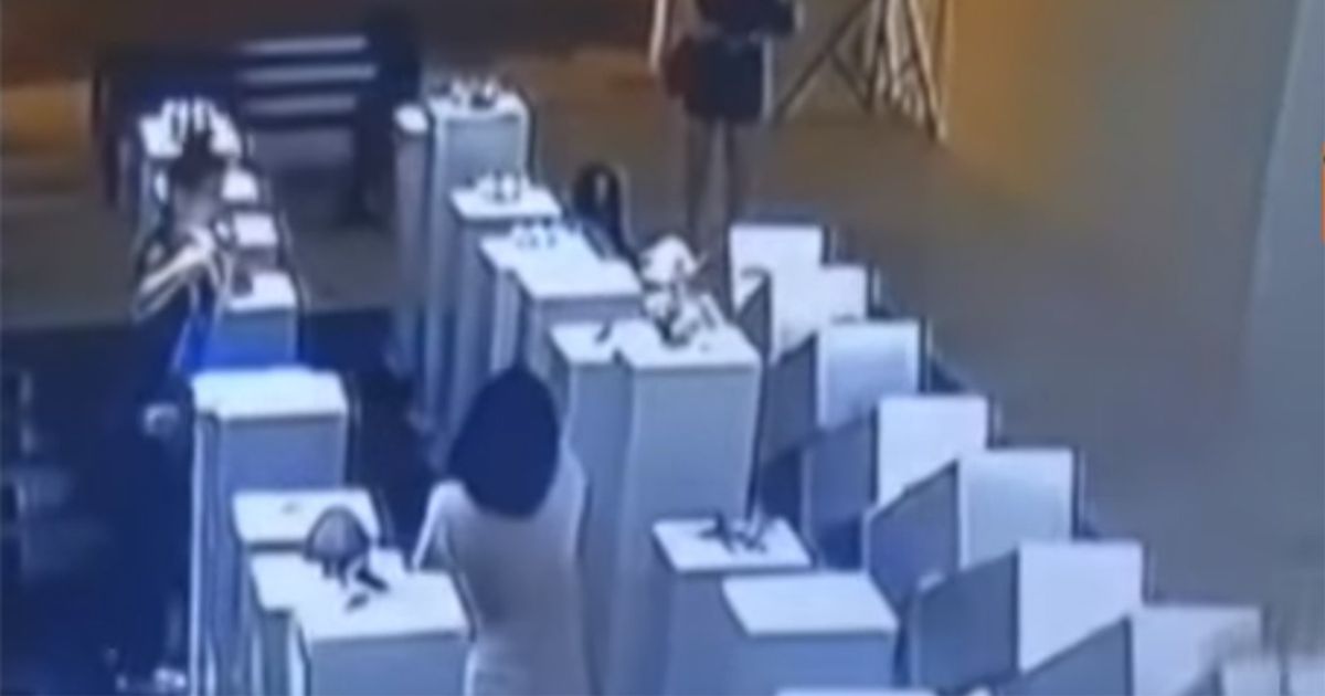 Il selfie disastroso, costato 200mila dollari!