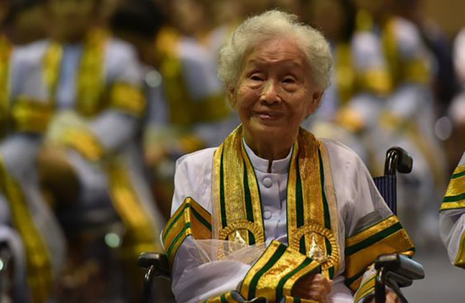 A 91 anni prende finalmente la laurea: "Non è mai troppo tardi per studiare"