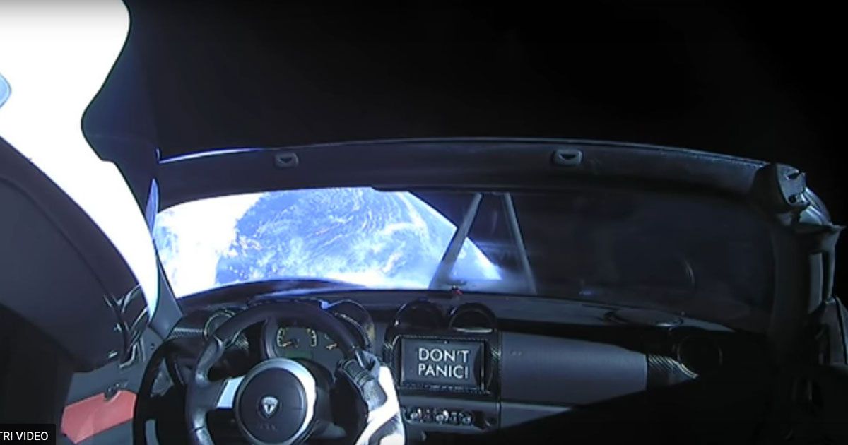 Cosa ci fa una decappottabile nello spazio? La missione di Elon Musk