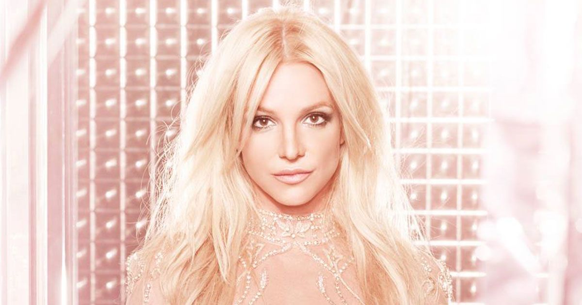 Britney Spears e il suo ombelico tornano teenager per Kenzo
