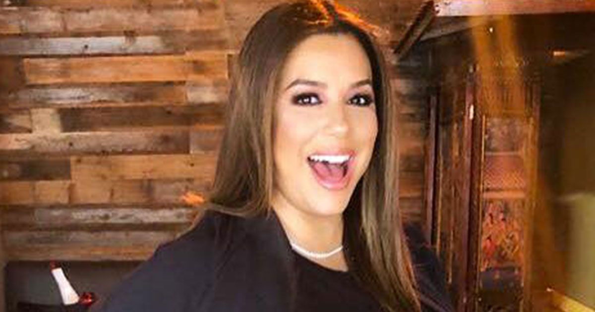 Eva Longoria: tutti pazzi per il suo pancione al baby shower