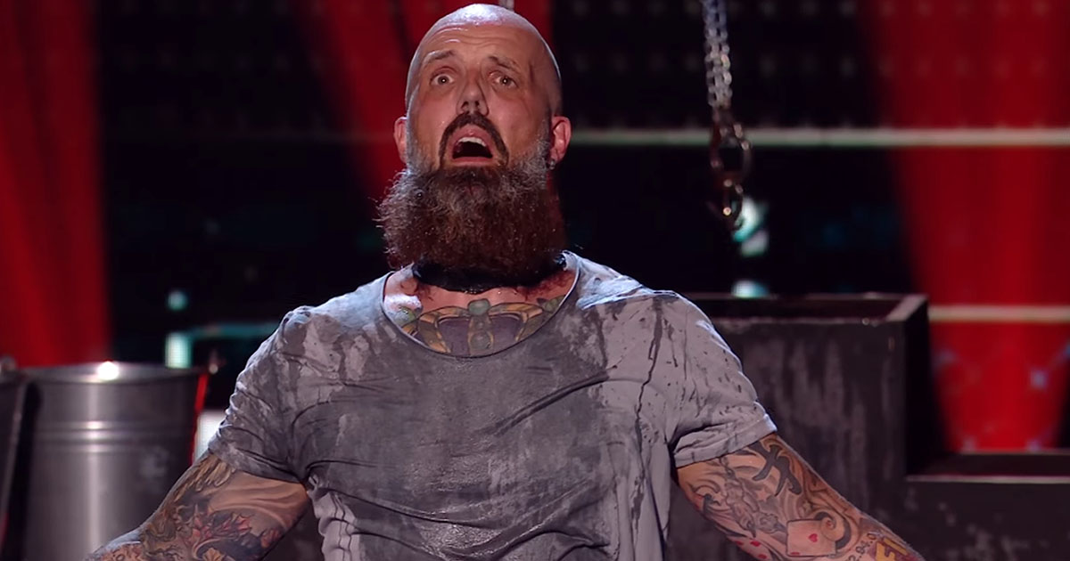 Britain’s got talen: illusionista rischia la vita, ma viene salvato alla fine