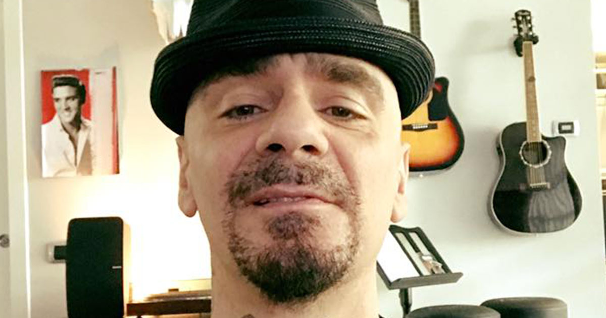 J-Ax e il figlio che diventa nuovo membro della band