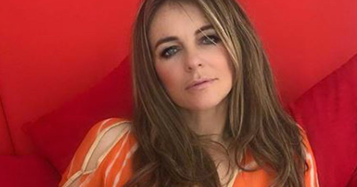 Liz Hurley: le foto estive su Instagram e i fan impazziscono