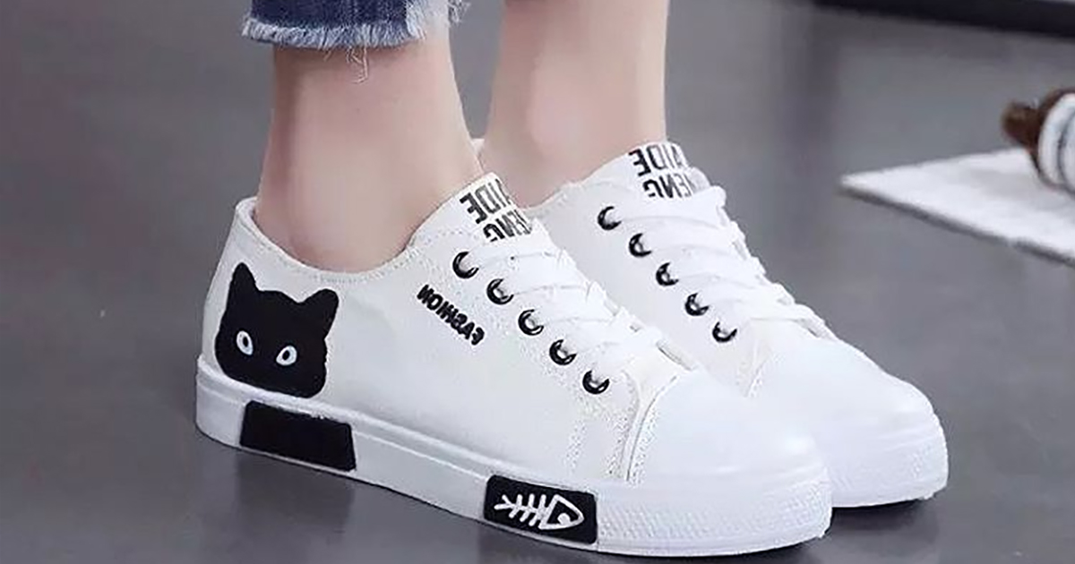 Per rimanere in forma bisogna togliersi le scarpe in casa, lo dice la scienza