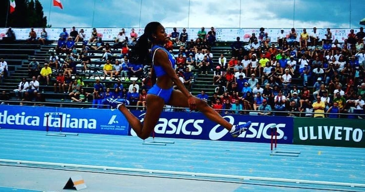 Fiona May: l’esultanza per il salto della figlia è uno spettacolo