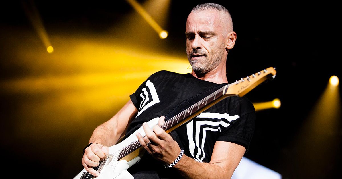 Eros Ramazzotti con una clip sui social annuncia il grande ritorno
