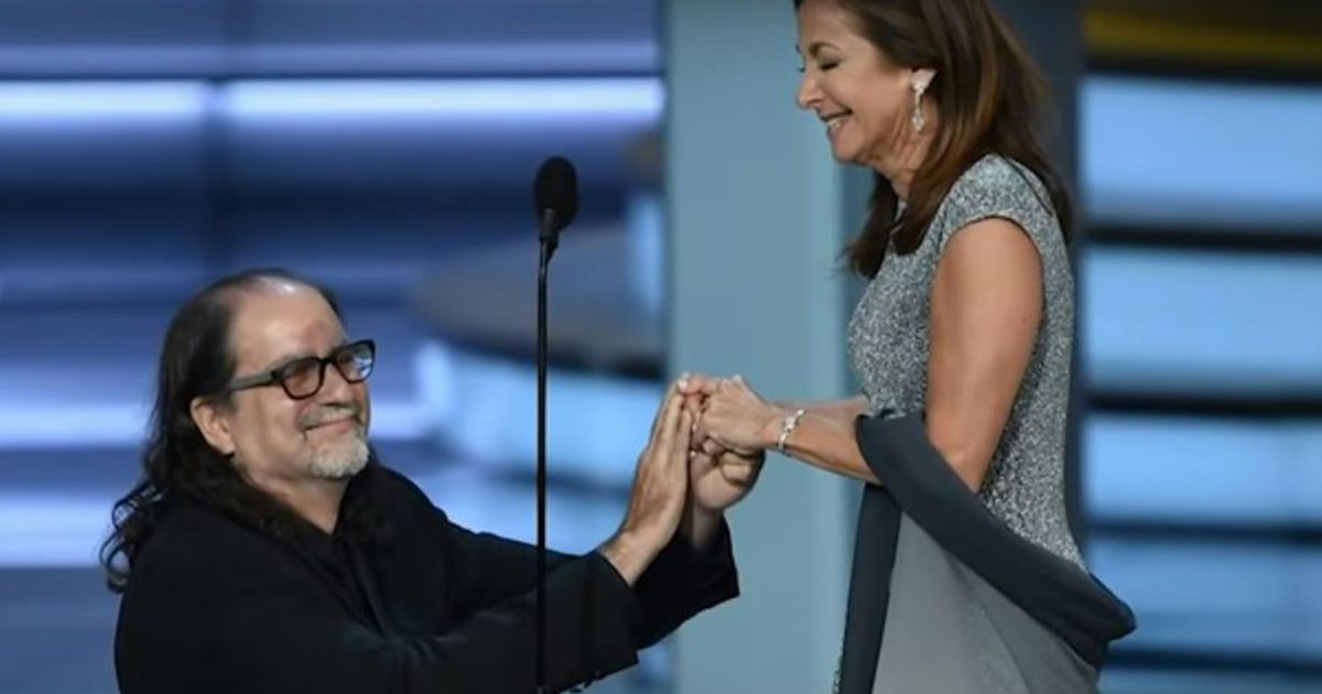 Emmy 2018 la proposta di matrimonio in diretta mondiale