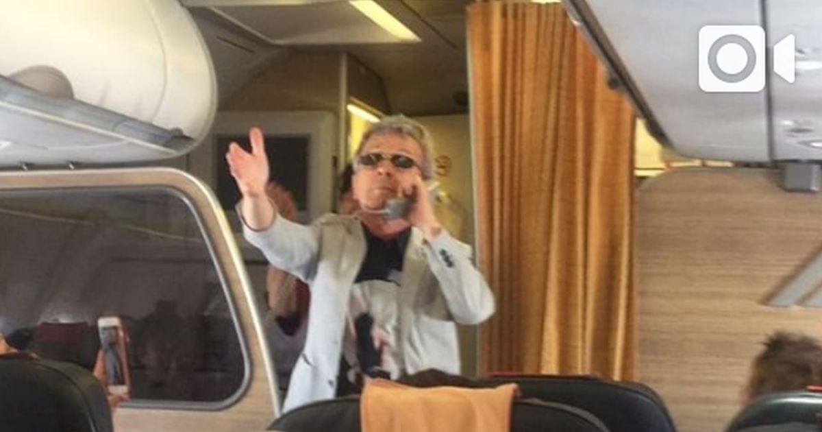 Lite in volo: Pupo intona “Su di noi” e riporta la calma