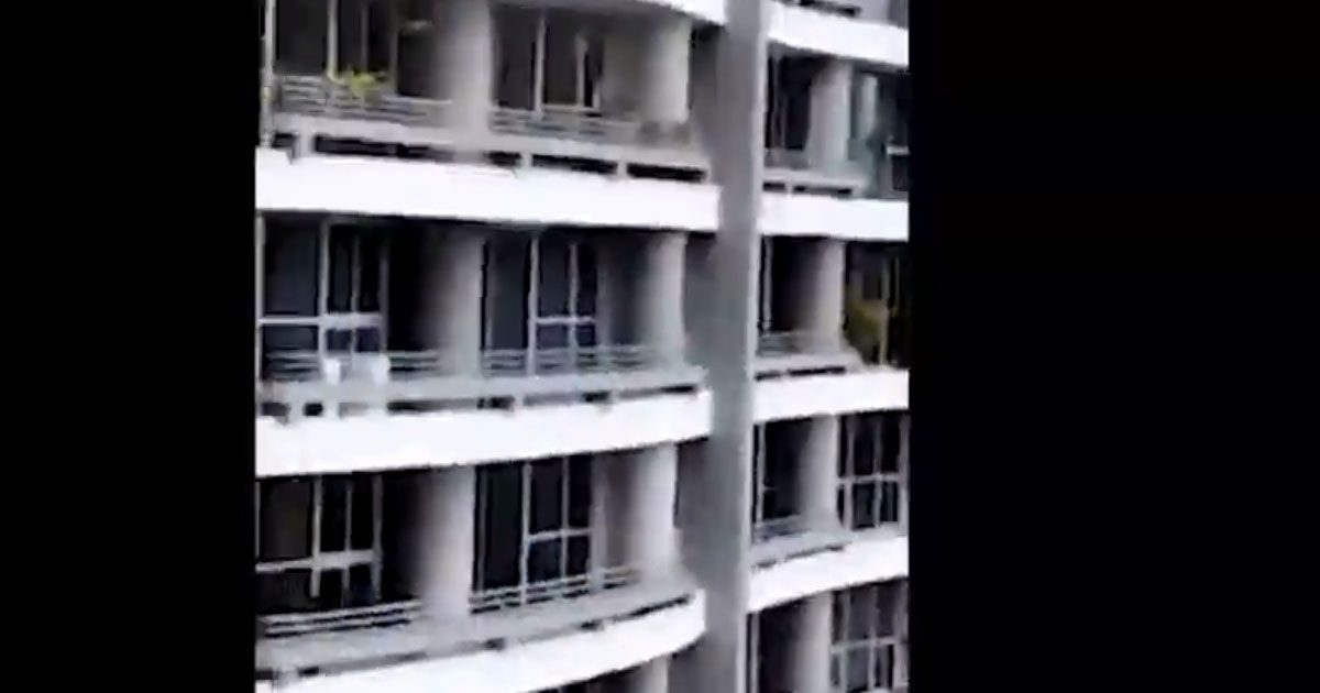 Selfie in balcone, ma si sbilancia: perde la vita cadendo dal 27esimo piano