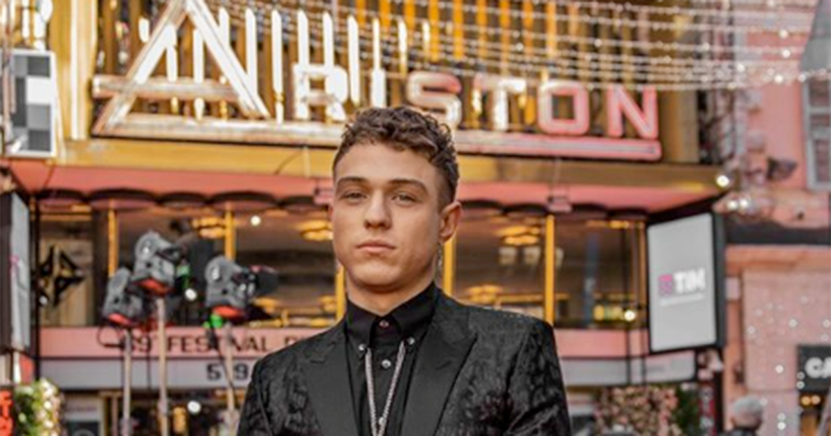 Canzoni di uscire con un ragazzo più giovane