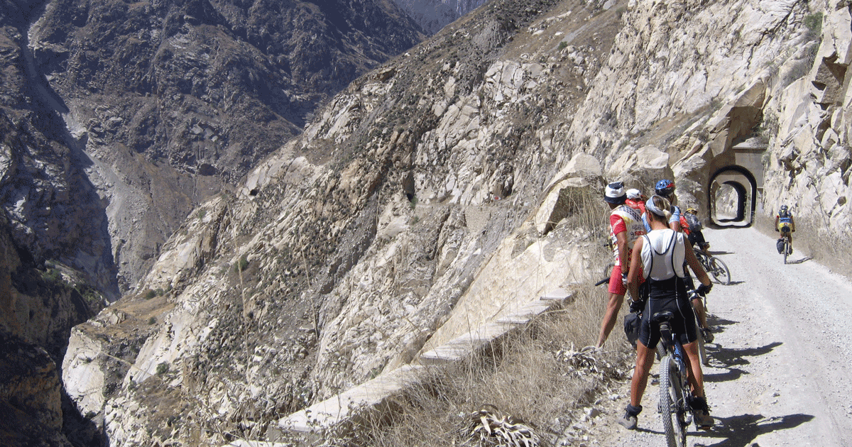 Cañón del Pato, la “strada della morte” del Perù RDS 100 Grandi Successi