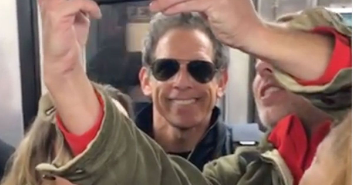 Ben Stiller cede il posto in metropolitana: la reazione della signora è esilarante