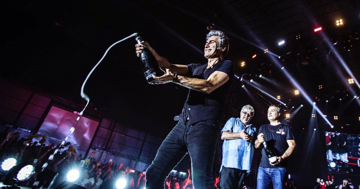 Ligabue presenta il palco del suo nuovo tour in anteprima