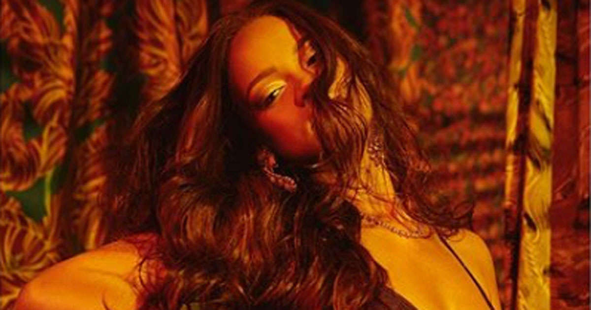 Rihanna: le nuove foto in intimo scatenano i fan di Instagram